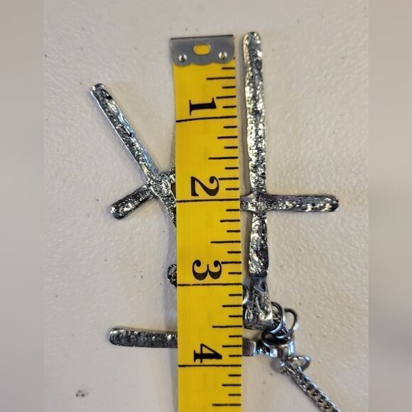 3 Cross Necklace Silver-toned Chain Hammered Metal Crosses - Picture 6 of 6